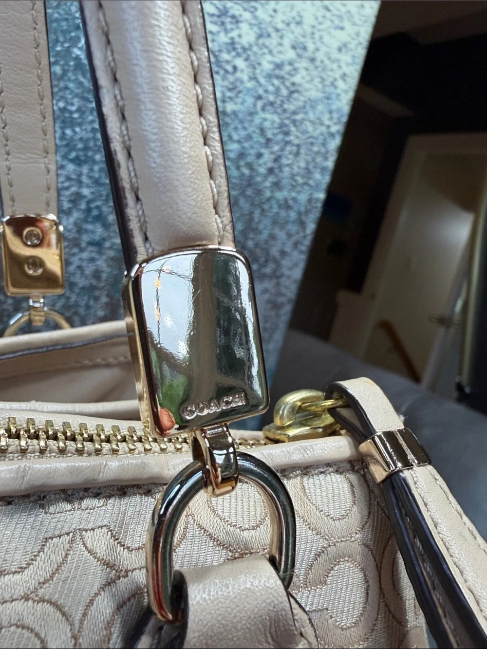 Coach 2013 Soft Glam Op Art Pearlescent Carryall Bag EUC